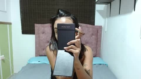 julieta_fn online show from July 23, 2:25 pm