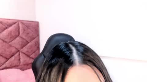 Julieta  online show from December 1, 12:52 pm