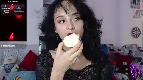 Snapshot of julietajaguar chatting on February 12, 3:28 pm Julieta Jaguar online show from February 12, 3:28 pm
