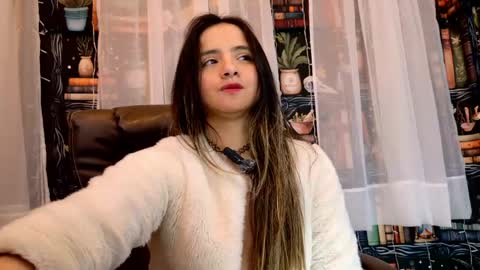 Julietta Jackson online show from May 14, 12:05 am