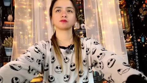 Julietta Jackson online show from May 10, 1:51 am