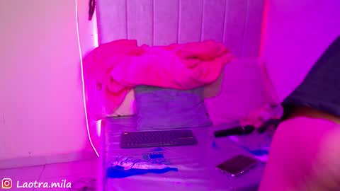 IG mila delux online show from October 4, 2:28 am