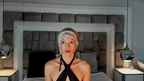 Hi guys It is a pleasure to have you here I am Julieta  online show from February 1, 12:26 pm