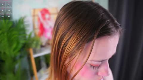 Mia online show from March 18, 3:11 am