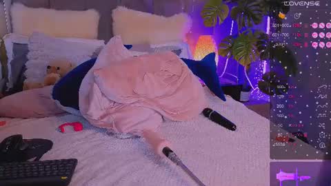 JulietteVolpe Wyorika online show from July 12, 10:32 pm