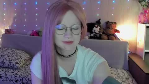 julifisher online show from June 11, 3:14 am