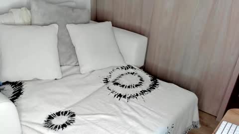 july_correa online show from February 17, 1:16 am