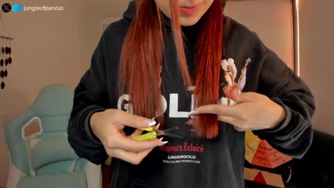 Snapshot of jungleofpandas chatting on February 7, 12:42 am Call me Sussy  online show from February 7, 12:42 am