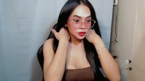justhewayouare21 online show from July 14, 11:15 am