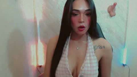 justhewayouare21 online show from July 9, 11:34 am