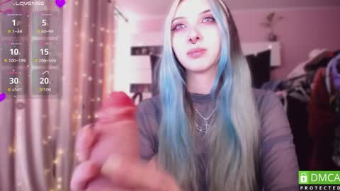 justmeowgirl online show from March 16, 5:44 am