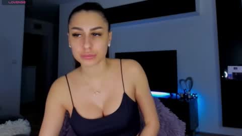 k_chic1 online show from February 9, 9:17 pm