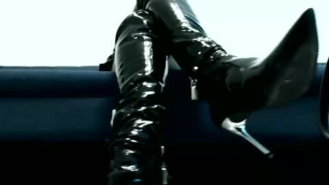 Snapshot of k_queen36 chatting on February 11, 7:23 am k_queen36 online show from February 11, 7:23 am