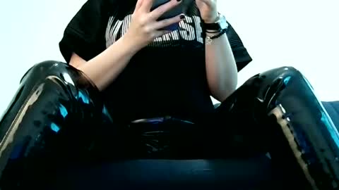 Snapshot of k_queen36 chatting on February 14, 9:03 am k_queen36 online show from February 14, 9:03 am