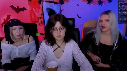 kaela_spell_ online show from October 31, 9:41 pm