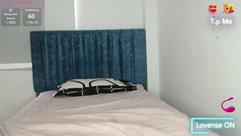Snapshot of kai_falcon chatting on January 24, 8:43 pm KaiLy online show from January 24, 8:43 pm
