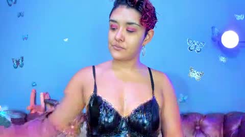 kaira_mosse_ online show from July 7, 11:46 am