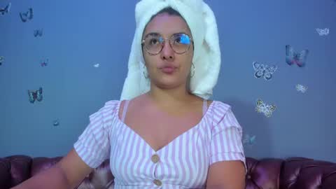 kaira_mosse_ online show from July 14, 11:59 am