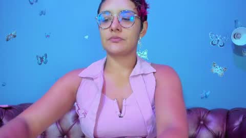 kaira_mosse_ online show from July 30, 11:55 am