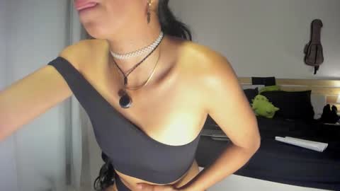 kai  model indepent online show from December 4, 1:08 am