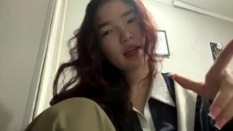 Sakura online show from April 21, 3:08 pm