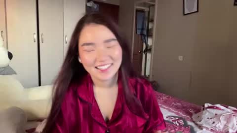Sakura online show from August 1, 2:19 pm