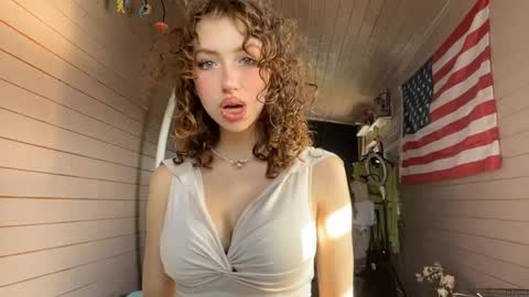 Lily online show from April 25, 1:41 pm