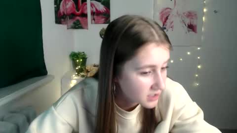 kamilla_love_ online show from October 24, 12:45 pm