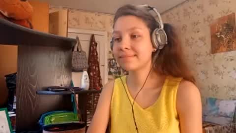 Snapshot of kamisalling chatting on September 26, 7:06 am Mari Simmons online show from September 26, 7:06 am