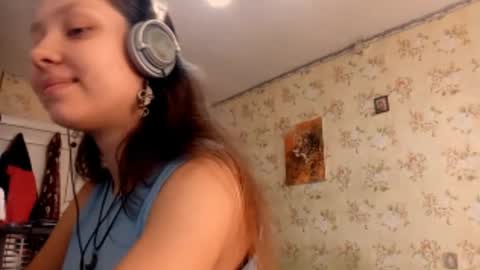 Snapshot of kamisalling chatting on September 16, 7:16 am Mari Simmons online show from September 16, 7:16 am