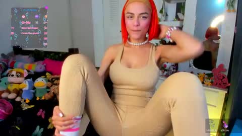 hello  Im Danni online show from May 1, 11:46 am