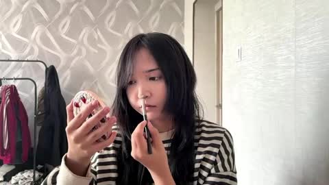 Lily online show from May 1, 9:01 am