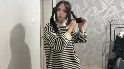 Lily online show from July 3, 9:15 am