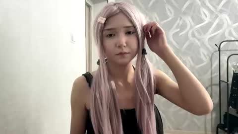 Lily online show from June 23, 9:18 am