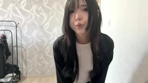 Lily online show from May 16, 10:36 am