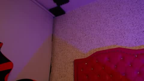 kaoz_33 online show from May 1, 9:40 pm