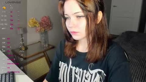Snapshot of karen_jeff chatting on September 24, 11:31 am Karen online show from September 24, 11:31 am