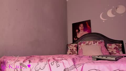 Karen online show from January 19, 11:43 pm