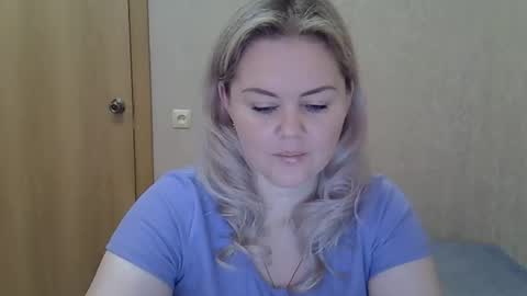 karennelsonx online show from March 17, 10:30 am