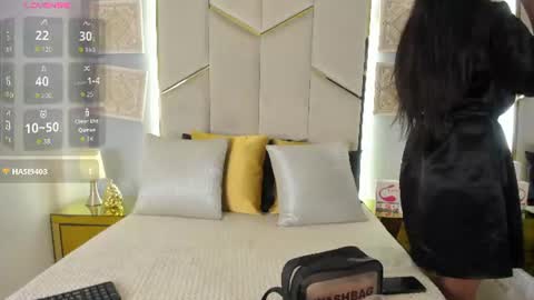 karinaacox online show from June 19, 12:08 pm