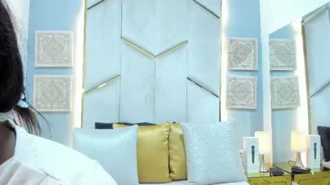 karinaacox online show from July 2, 12:00 pm