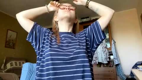 Karina online show from May 6, 8:07 am