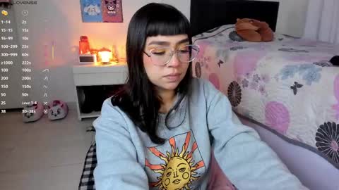 Ill be on at sunday see u Lynn  Could u help me to reach 100 Thmbs upp plssss   Independent girl 3 online show from February 16, 2:33 am