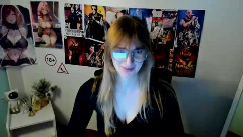 Snapshot of karla_flower chatting on October 9, 12:42 pm Karla online show from October 9, 12:42 pm
