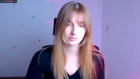 Snapshot of karla_flower chatting on October 6, 11:27 am Karla online show from October 6, 11:27 am