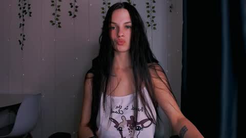 karla_lim online show from September 19, 1:54 pm