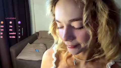 Olivia online show from July 29, 11:05 pm
