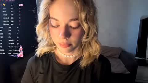 Olivia online show from July 2, 2:11 am
