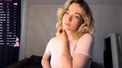 Olivia online show from July 1, 2:11 am