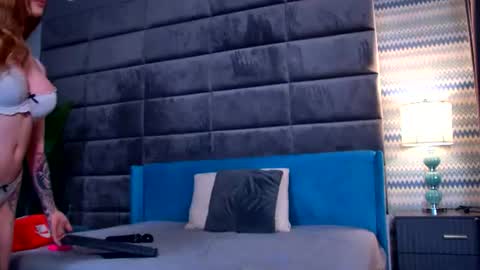 karmafoxx online show from July 8, 2:47 am